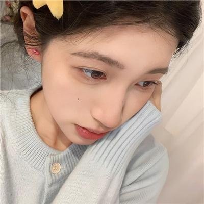 梨酒与香烟海报